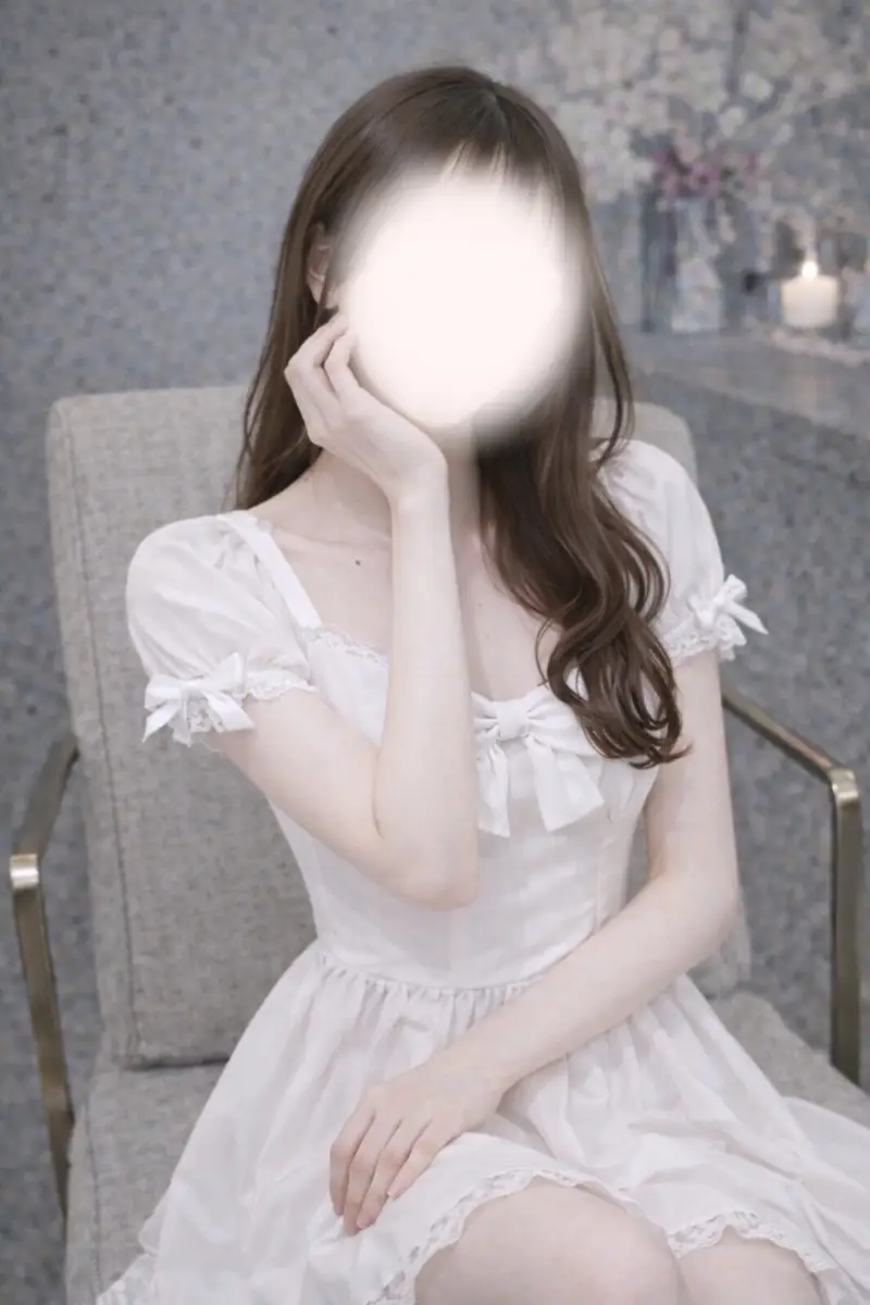 りり | VANILLA EYES