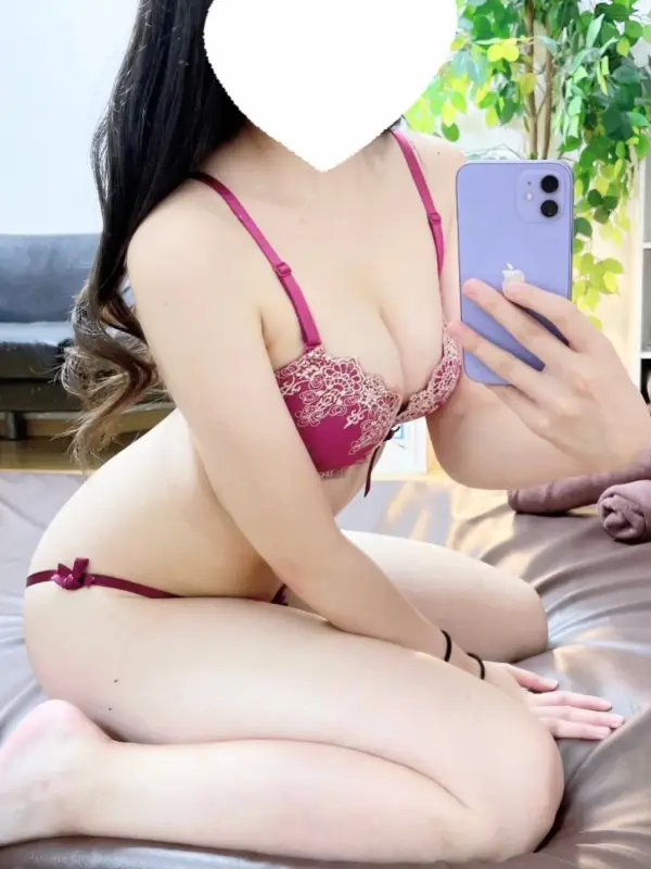 あやかさんのプロフィール｜越谷メンズエステ｜RedRibbon（レッドリボン）越谷