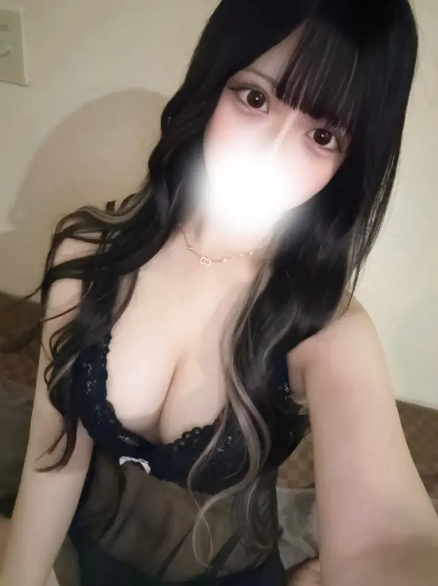 しずく | 女性詳細 | 埼玉県蕨市・メンズエステ 「Luxe（リュクス）蕨〜最高のひとときを〜」