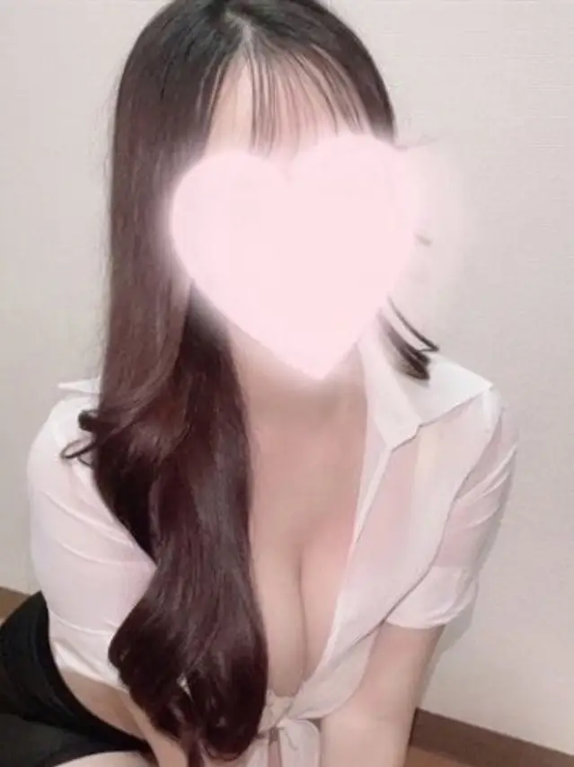ももか | 女性詳細 | 埼玉県蕨市・メンズエステ 「Luxe（リュクス）蕨〜最高のひとときを〜」