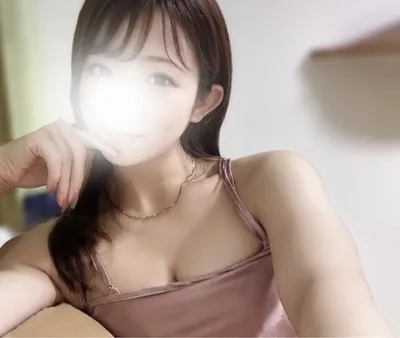白井かなで