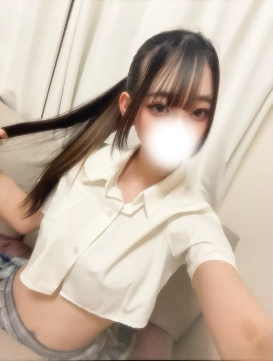 ゆな プロフィール|群馬県 伊勢崎市 メンズエステ『秘密のとびら』