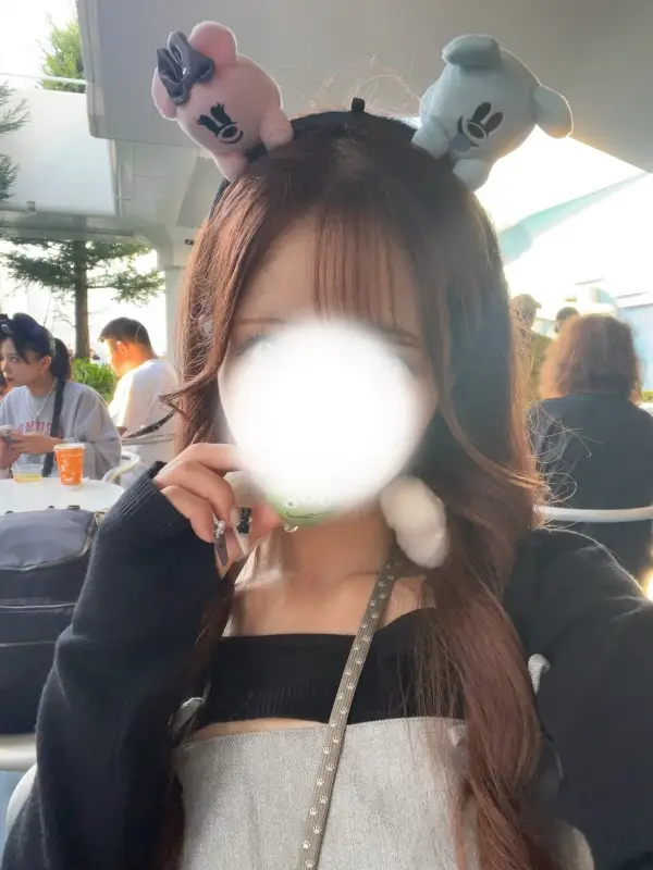 香月 せりな（かづき せりな）