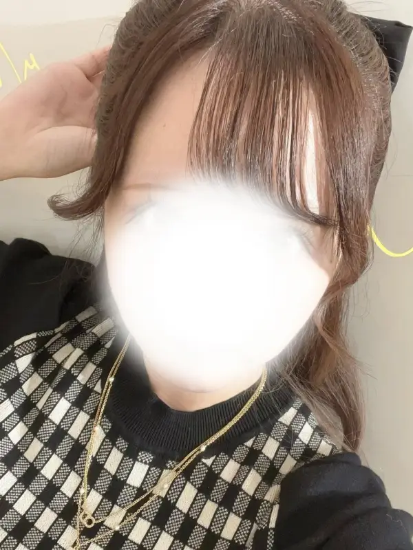 香月 せりなさんのプロフィール|亀戸・福生 メンズエステ|VERMOUTH