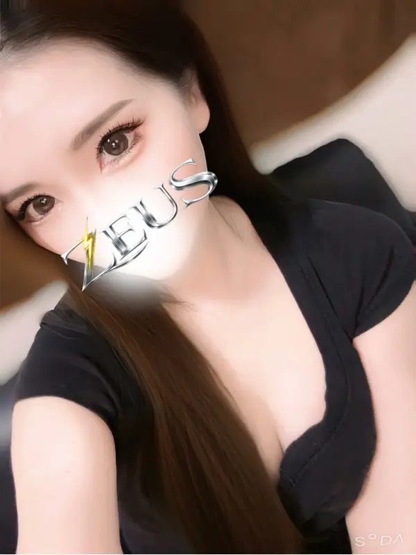黒木 りなさんのプロフィール|神話級の体験を、神レベルの価格で。|ZEUS(ゼウス)