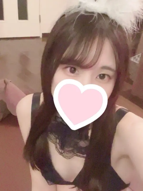 香月 えま
