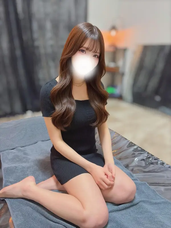 桃乃木ゆいさんのプロフィール｜黒×ゴシック×小悪魔 「かわいい」がコンセントの新しいメンズエステ｜サキュバス系メンズエステ「りりむSpa」