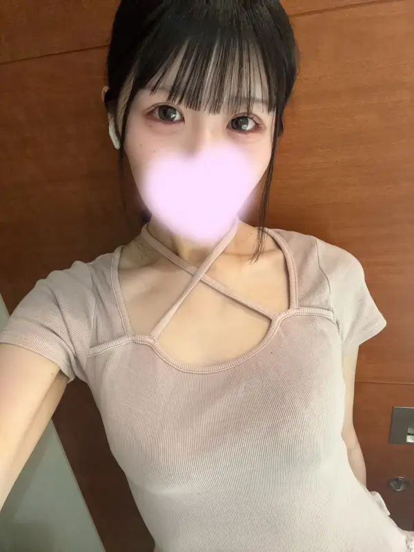 香坂　りせさんのプロフィール｜調布・千歳烏山・橋本・相模原 メンズエステ｜Unison Spa（ユニゾンスパ）