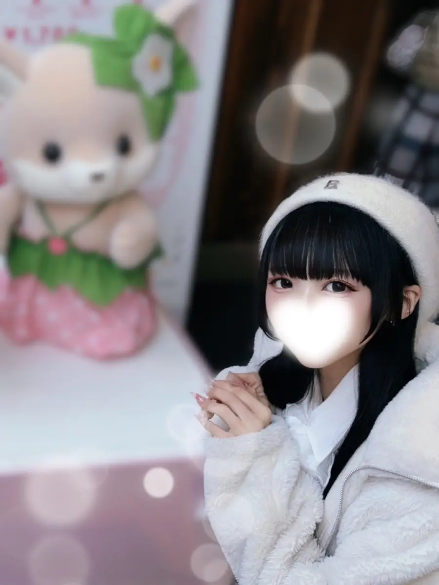 華井ともか プロフィール|秋葉原 神田 メンズエステ 『めろめろ♡spa秘密基地』