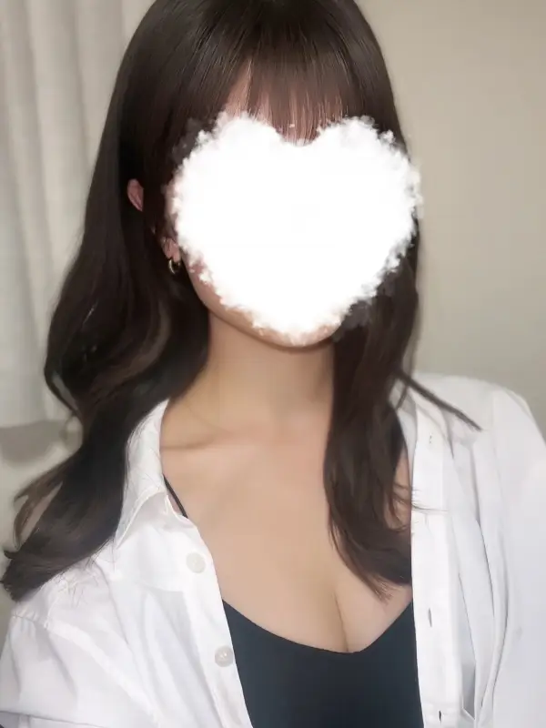 しおりさんのプロフィール｜秋葉原・浅草橋・岩本町・銀座 メンズエステ｜Cotton Spa