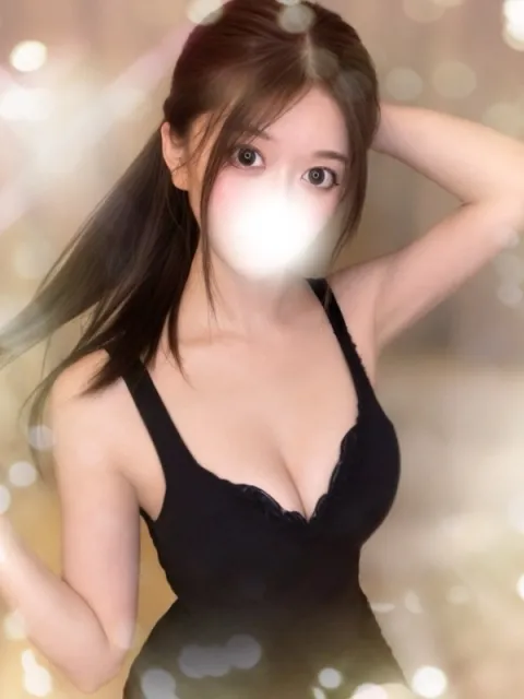 長谷川なぎ