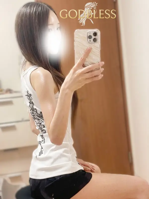みみさんのプロフィール｜完全個室プライベートサロン。門前仲町のメンズエステ愛好家から愛されております。メンエス初心者男性や、メンエス通からも支持を受けてます。リラックスと癒しの空間を提供。｜ゴッド・ブレス《GOD  BLESS》東京・門前仲町メンズエステ店