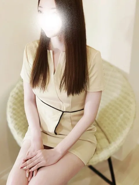 篠崎　ゆいさんのプロフィール｜〜極上の癒しと至福のひとときを〜｜Savon（サボン）〜極上の癒しと至福のひとときを〜