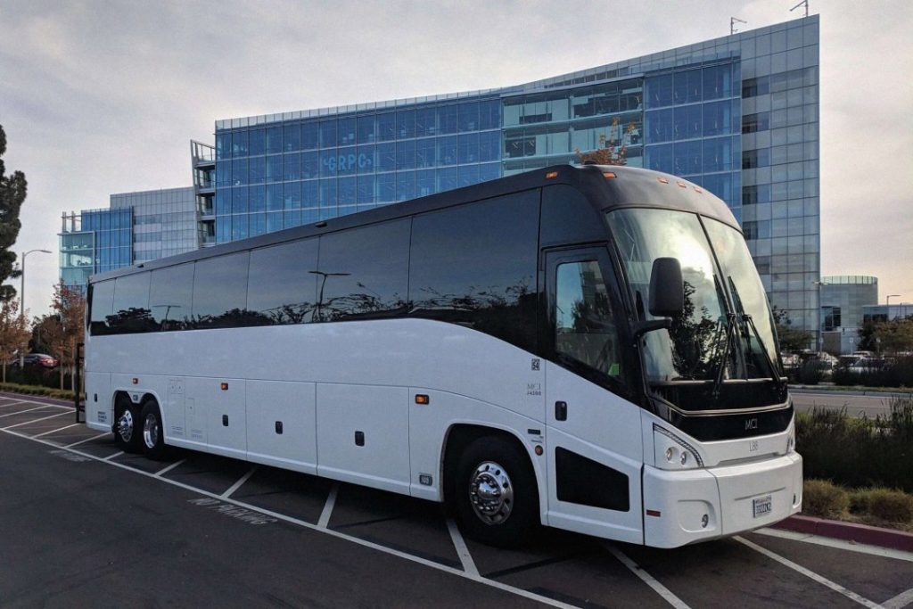 Shuttle Bus Rentals Services | Chicago Charter Bus Services