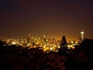 Keindahan langit sanggup dinikmati ketika malam hari Kenapa Bintang Tidak Terlihat di Kota-Kota Besar?