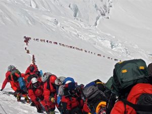 Nama Gunung Everest mungkin sudah tidak absurd di indera pendengaran kita 11 Fakta Gunung Everest Yang Jarang Diketahui