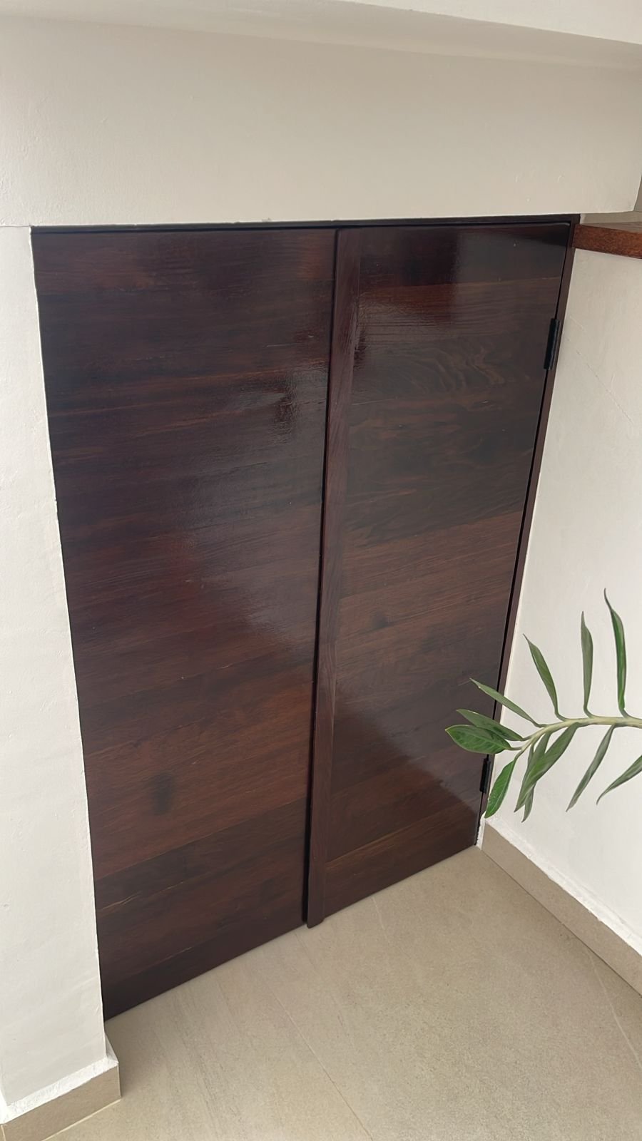 Puertas Bajo Escalera a Medida