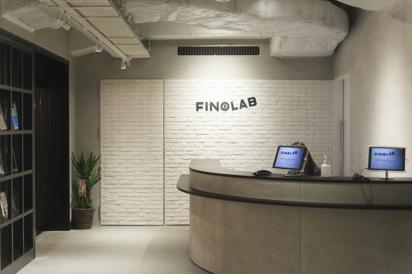 FINOLAB受付