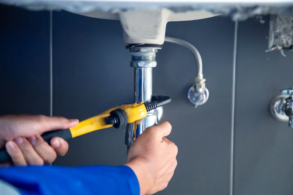 Locally owned plumbing company offering great service and sewer line solutions for Scottsdale residents facing a plumbing problem with 24 hour emergency services serving scottsdale.