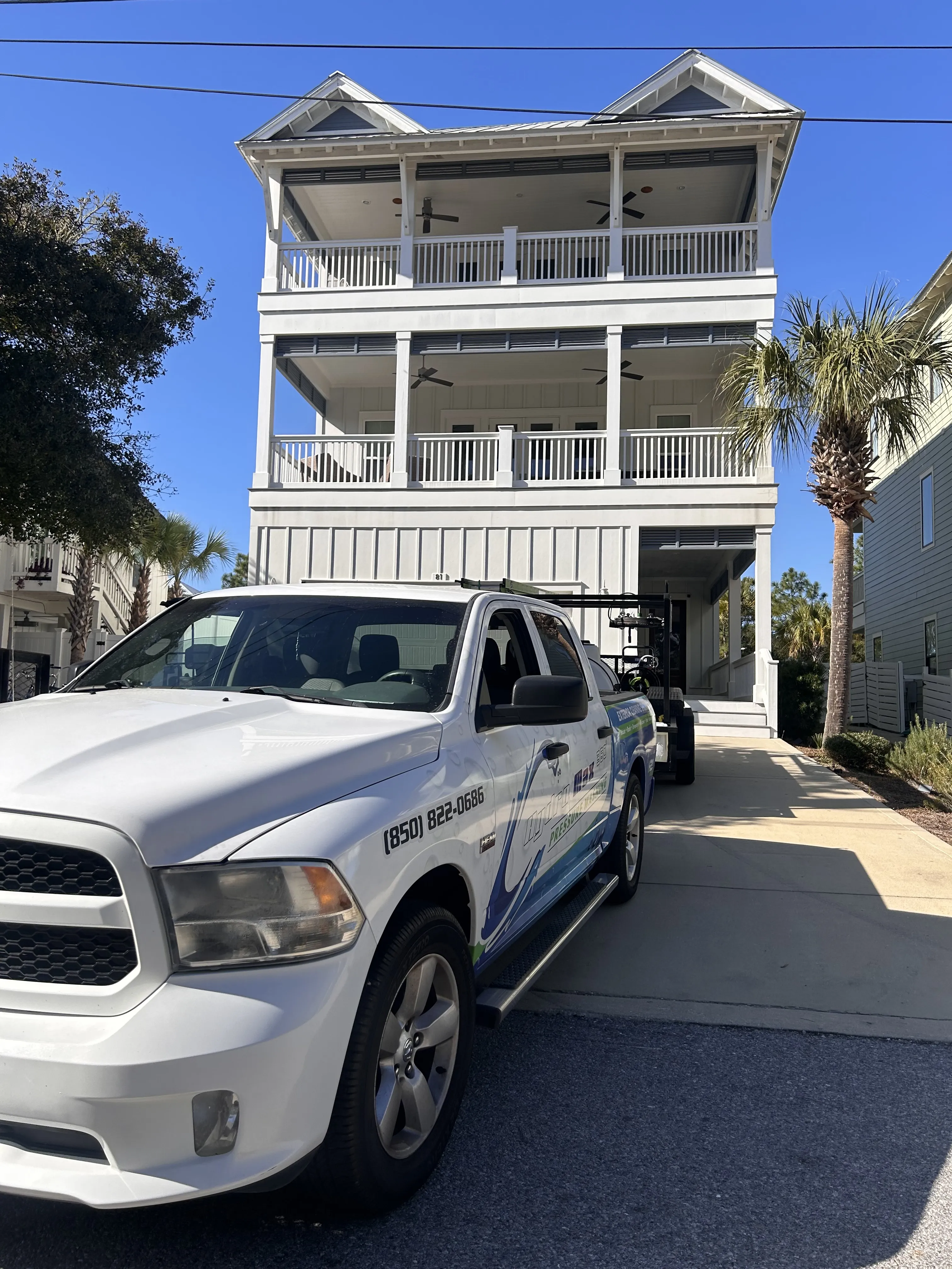 Top-rated pressure washing services for driveway oil stains in Santa Rosa Beach.