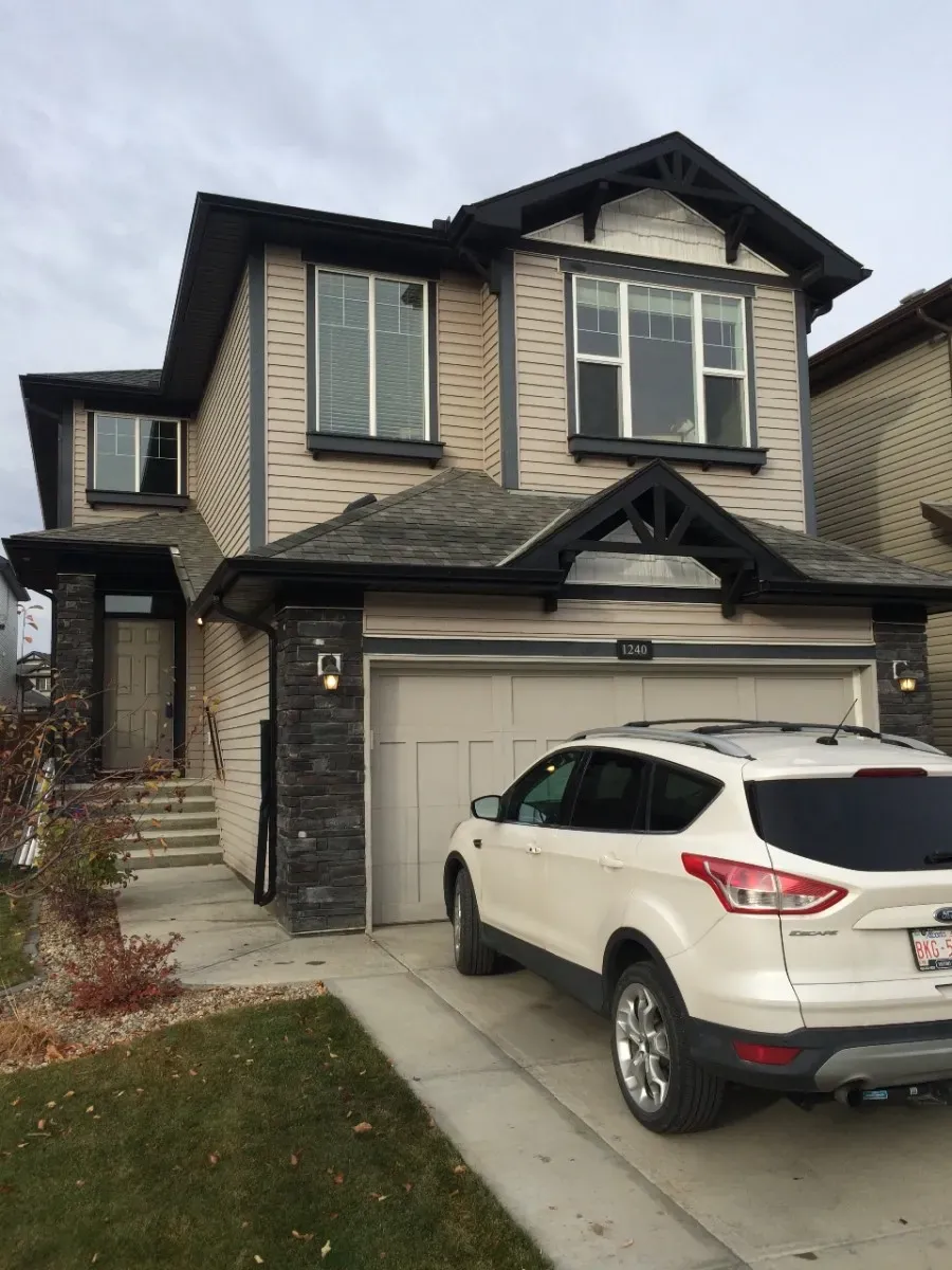 Clean home exterior in Calgary.