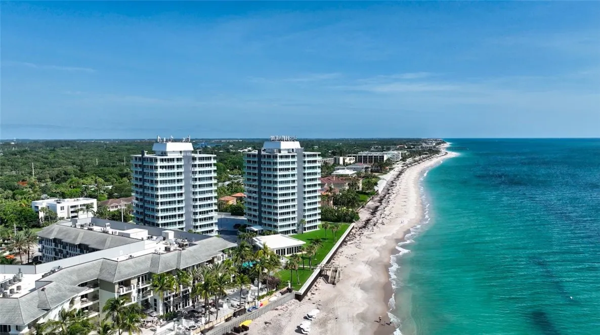 Dedicated handyman providing seasonal home monitoring services to homeowners in Vero Beach, ensuring security and upkeep.