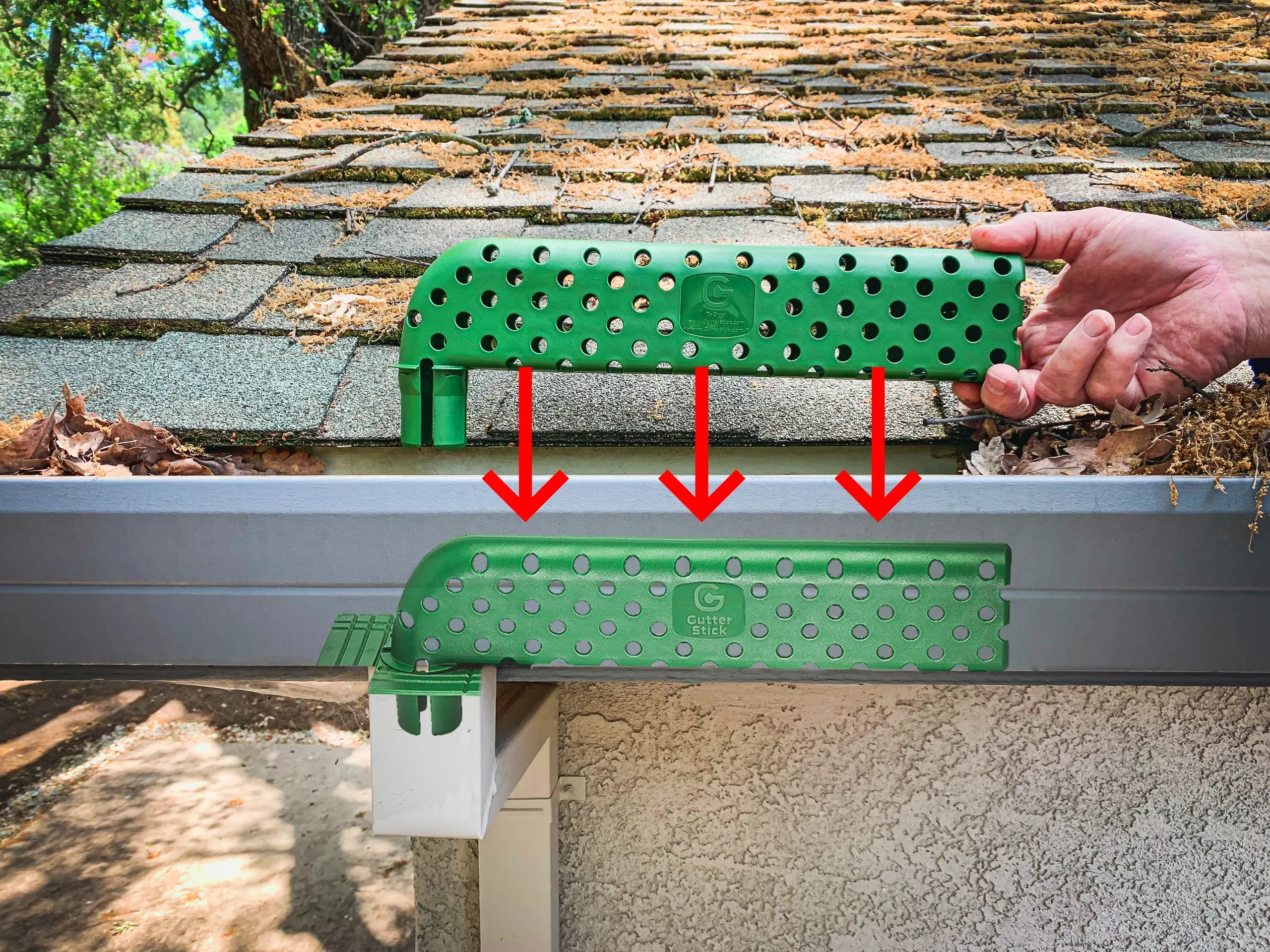Installing the gutter guard