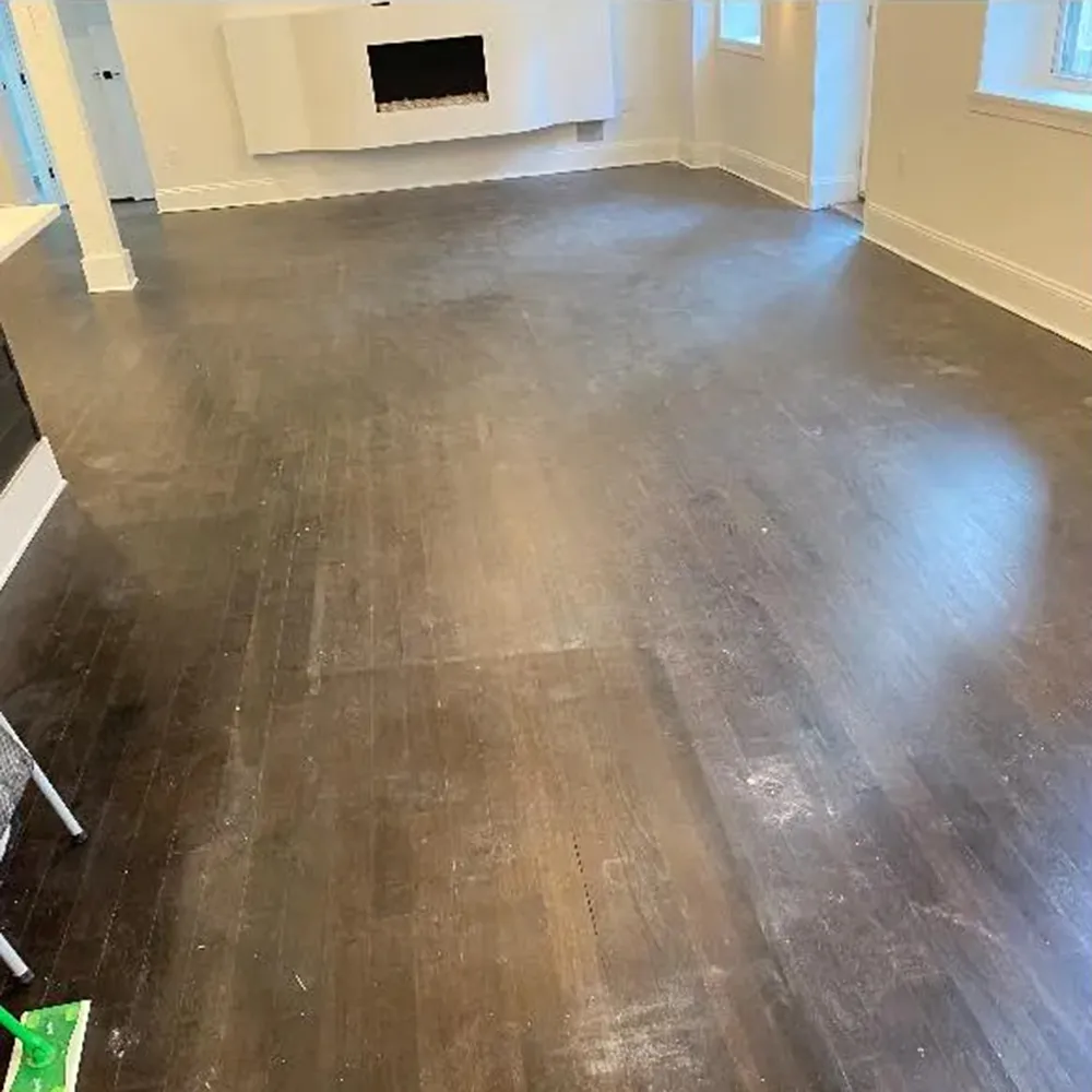 A Center City Philadelphia home, before deep cleaning carpets, oven cleaning and other of Brazilian cleaning Service 	
professional services.