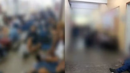 Estudantes buscam proteção em corredores de escolas de Nova Iguaçu durante tiroteio na Baixada Fluminense Duas fotos borradas mostram pessoas agachadas em ambientes internos, um corredor e uma sala escolar