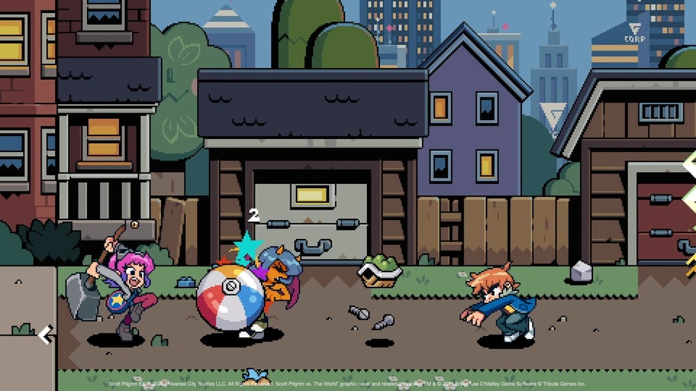 Scott Pilgrim EX renova o combate clássico dos beat 'em ups, combinando pancadaria e estilos únicos dos personagens Pixel art: Ramona com martelo acerta monstro, Scott agacha, em rua urbana