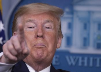 治療武漢肺炎有效？抗瘧疾藥物「氯喹」搜尋量超越比特幣。川普：是來自上帝的禮物