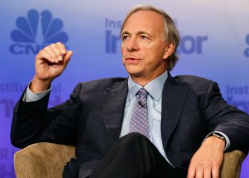 全球最大避險基金 | 橋水基金 Ray Dalio： 試圖抓住市場時機「比參加奧運更難」！