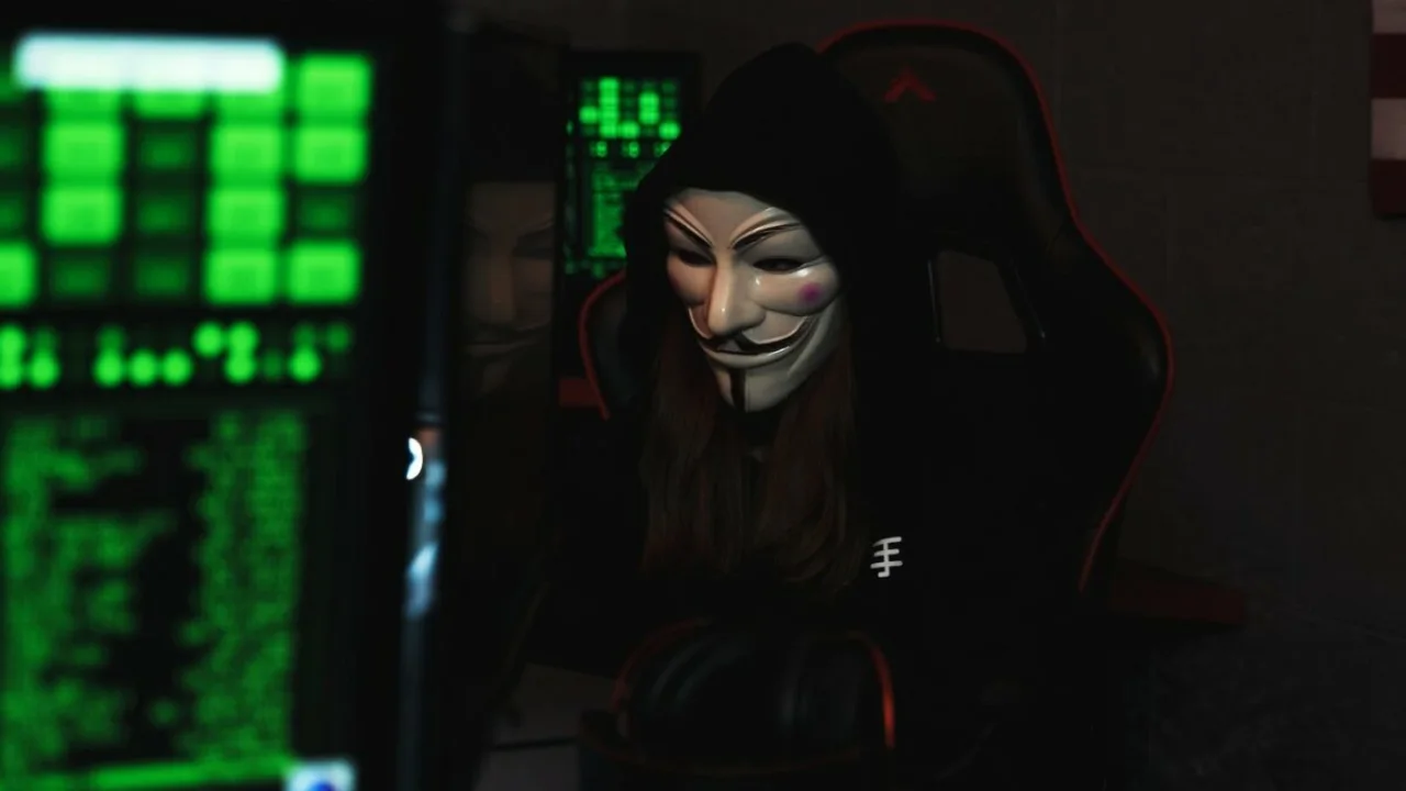 Poly Network駭客鑄造420億美元資產，Dedaub分析：疑3/4管理私鑰被盜！