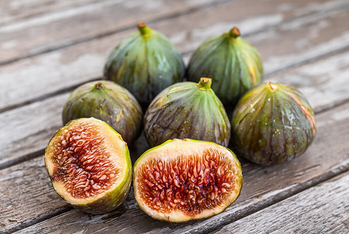 are fresh figs good for dogs