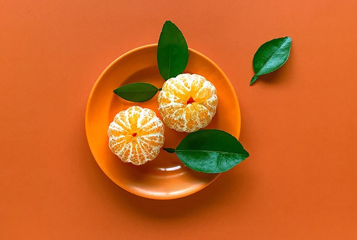 are mandarin oranges safe for dogs