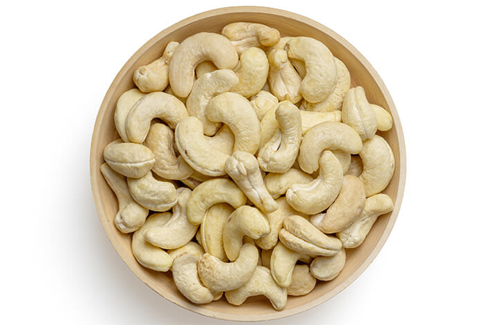 are cashew nuts safe for dogs to eat