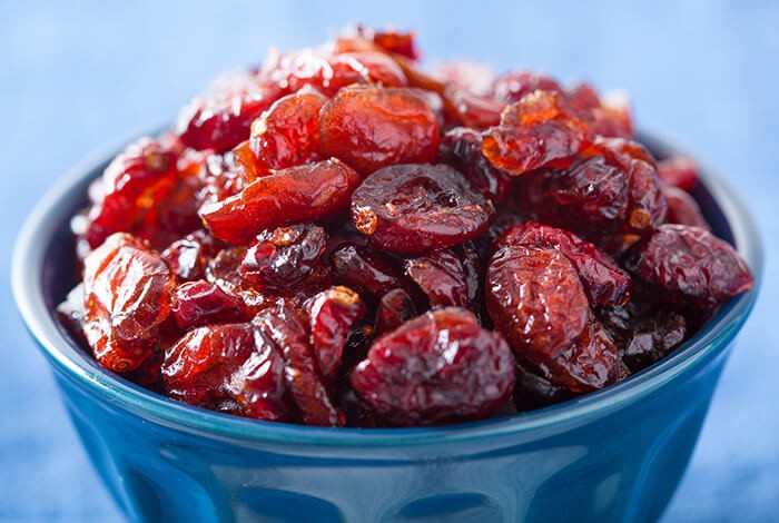 can dogs eat dried cranberries