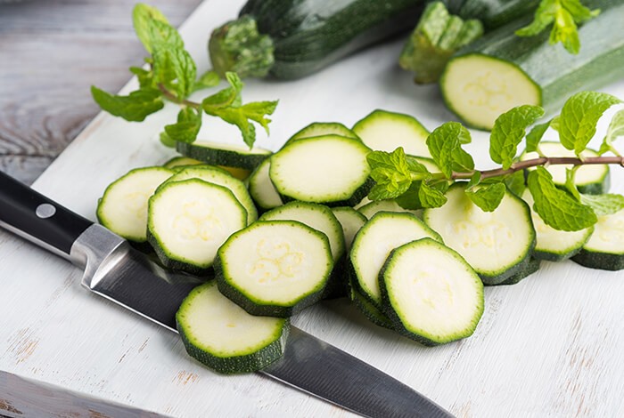 home-made-zucchini-treats-for-dogs