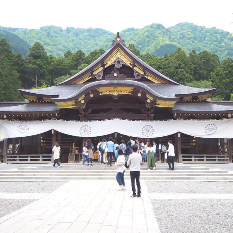 𝚜𝚒𝚗𝚌𝚎𝚛𝚒𝚝𝚎さんの投稿 弥彦神社 ことりっぷ