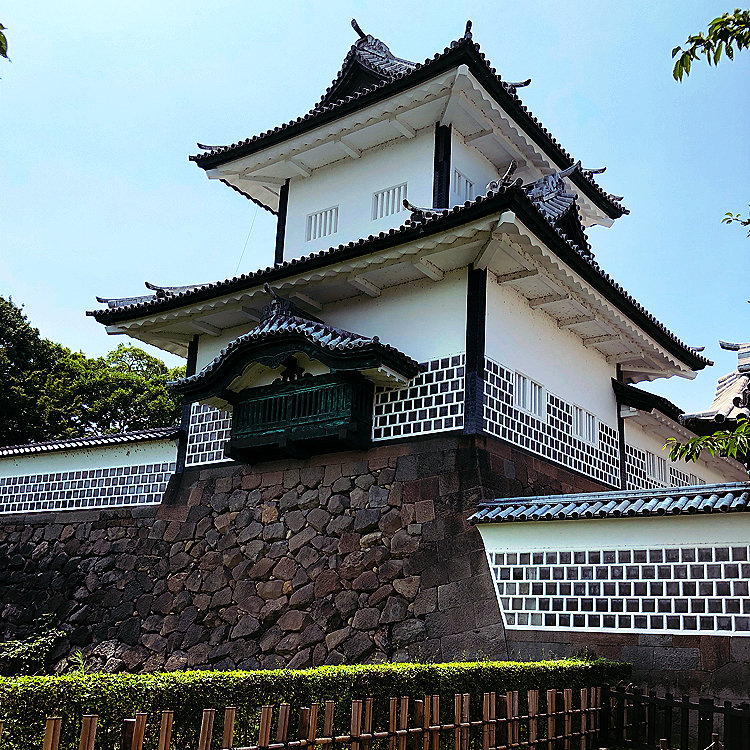 谷井美奈さんの投稿 金沢城公園 石川門 ことりっぷ