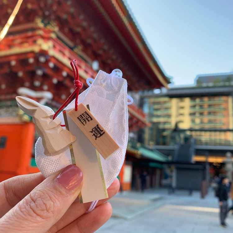 初詣や神社巡りに 東京のかわいいお守り ことりっぷ