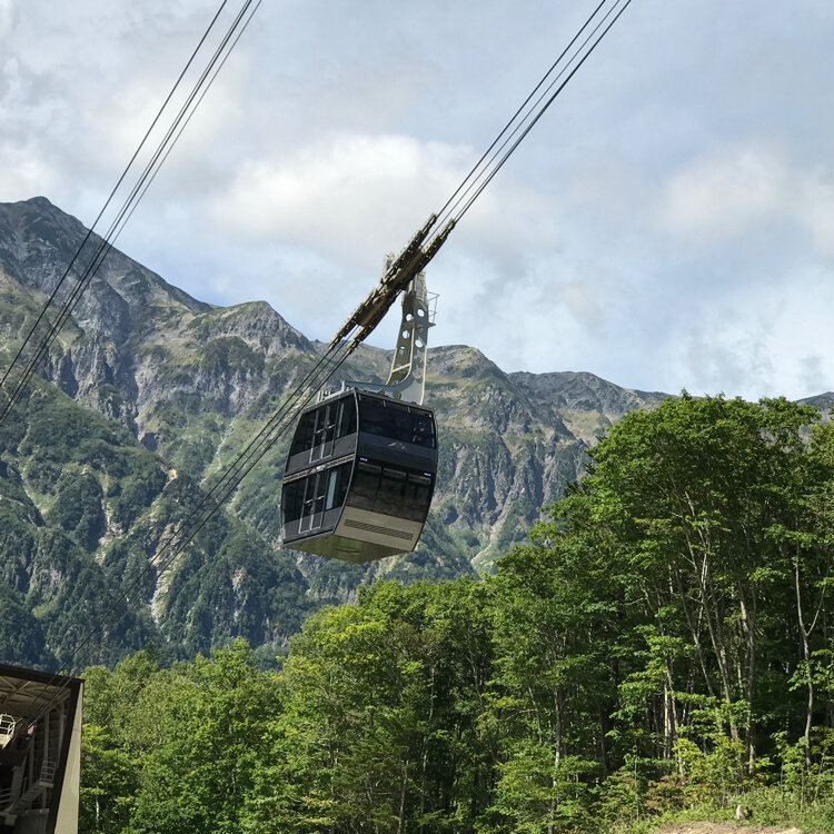 ウィークタイズ さんの投稿 しらかば平駅の足湯 ことりっぷ