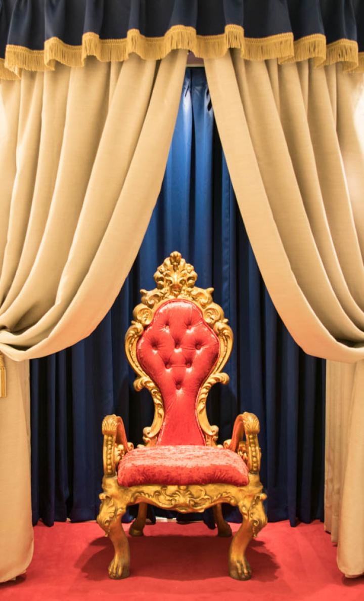 表参道に プリンセス ワン スプーン がオープン おとぎの国モチーフのアクセサリーとお菓子をお買い物 ことりっぷ