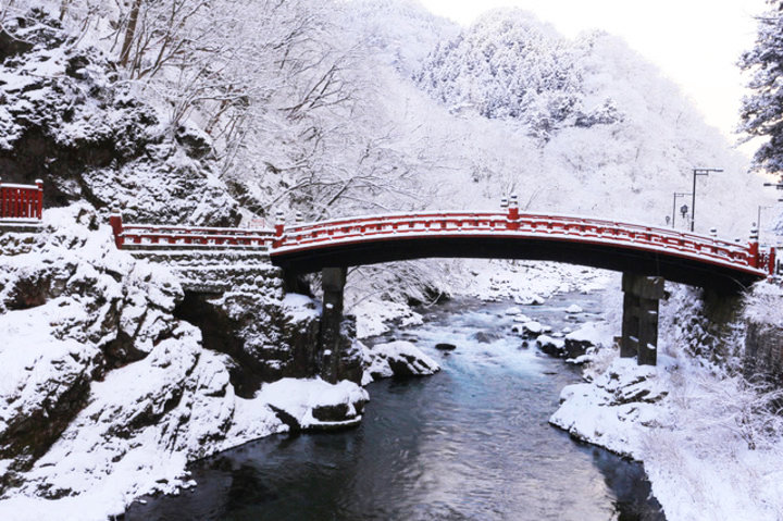 とっておきのグルメと絶景が楽しめる 冬の日光をめぐるカメラさんぽ ことりっぷ