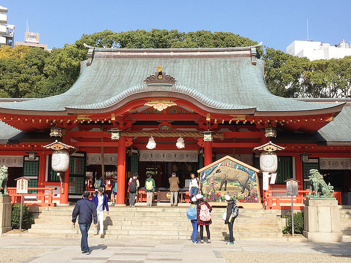 19年はかわいいお守りでハッピーに 神戸 生田神社 と参拝後に行きたいカフェ3選 ことりっぷ