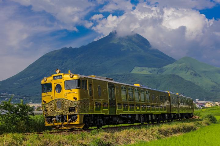 スイーツ列車や金箔の列車もー個性的な観光列車での旅のススメ ことりっぷ