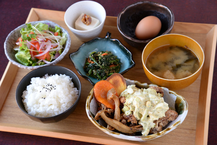 雄大な景色に出会える和歌山 本宮町へ この地で育まれた食を中心に熊野の魅力を伝える くまのこ食堂 ことりっぷ