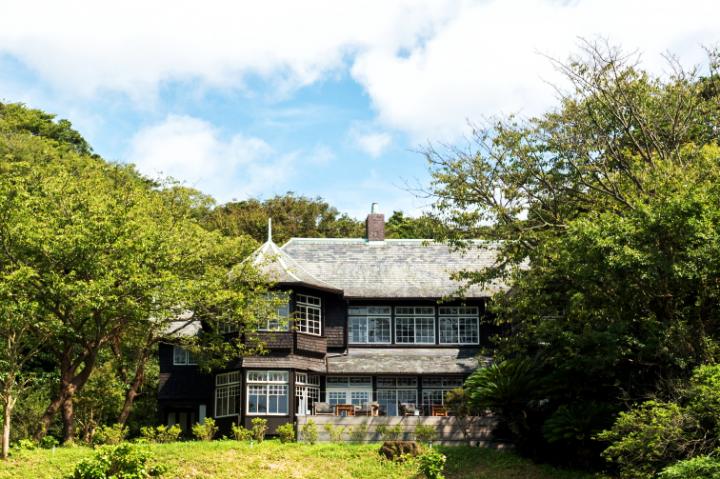 非公開だった築100年の別荘をリノベーション 鎌倉の一軒家レストランでいただく春のフレンチ ことりっぷ