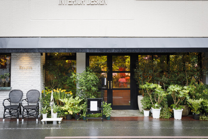 花のソフトクリームが楽しめるカフェも 京都 御所南のフラワーショップ Maestro ことりっぷ