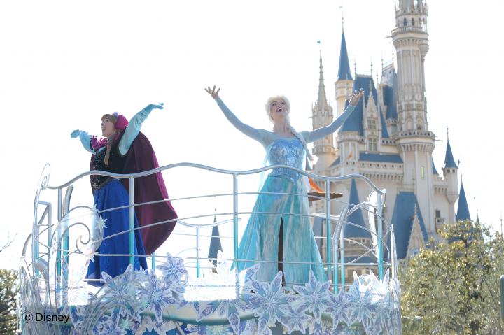 東京ディズニーランドの冬のスペシャルイベント アナとエルサの